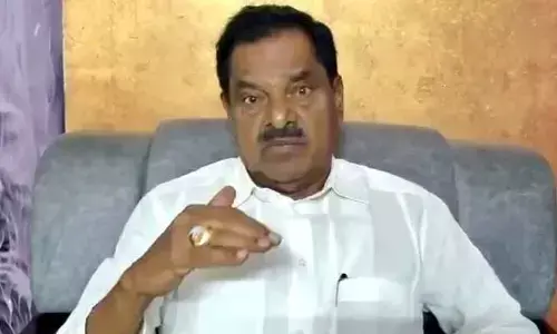 లిక్కర్ కేసులో మరో సంచలనం.. మాజీ మంత్రి నారాయణ స్వామి ఇంట్లో తనిఖీలు