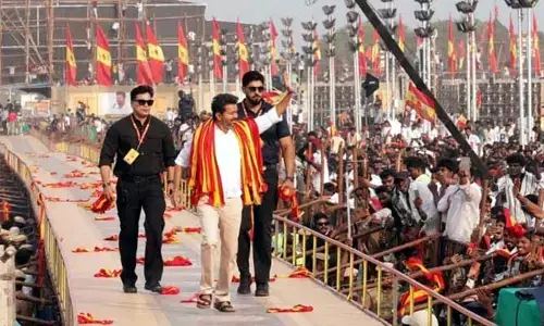 నేను ఒంటరిని కాదు.. సముద్రాన్ని.. వైరల్ అవుతున్న విజయ్ ఇన్స్టా వీడియో