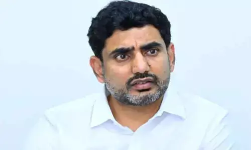 కాశీబుగ్గ ఘటనా ప్రాంతాన్ని పరిశీలించిన మంత్రి లోకేశ్.. ప్రమాదంపై ఆరా