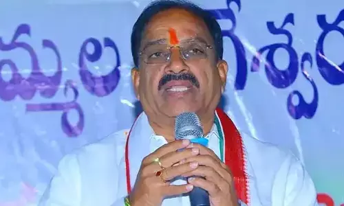 రైతులకు సబ్సిడీపై వ్యవసాయ డ్రోన్‌ల పంపిణీ.. జిల్లాకు 10 అందజేత : మంత్రి తుమ్మల