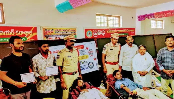 రక్తదానం చేసి ప్రాణదాతలుగా నిలవండి