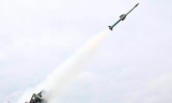 DRDO: డీఆర్డీఓ ఎయిర్ డిఫెన్స్ టెస్ట్ సక్సెస్.. అభినందనలు తెలిపిన రాజ్నాథ్ సింగ్ DRDO: డీఆర్డీఓ ఎయిర్ డిఫెన్స్ టెస్ట్ సక్సెస్.. అభినందనలు తెలిపిన రాజ్నాథ్ సింగ్