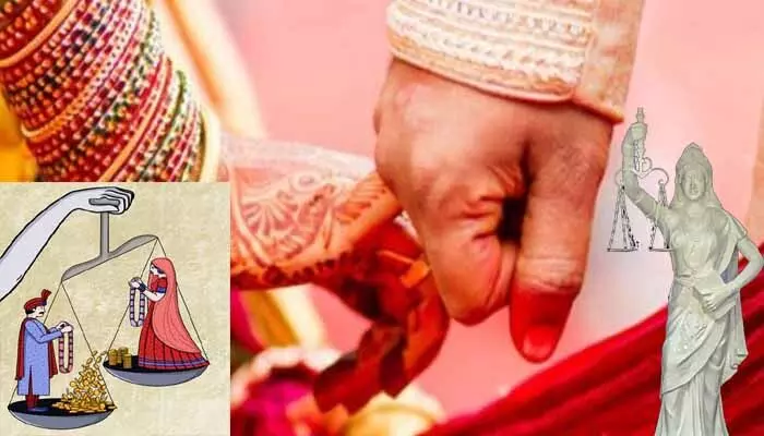 మహిళలను బలి తీసుకుంటున్న వరకట్న ఆచారం ఎప్పటి నుంచి మొదలైంది ? ఆడపిల్ల పెళ్లి చేస్తే కట్నమివ్వాల్సిందేనా? మహిళలను బలి తీసుకుంటున్న వరకట్న ఆచారం ఎప్పటి నుంచి మొదలైంది ? ఆడపిల్ల పెళ్లి చేస్తే కట్నమివ్వాల్సిందేనా?