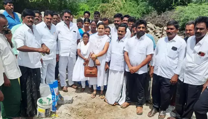 నక్కగూడెంలో హెల్త్ సబ్ సెంటర్ కు శంకుస్థాపన