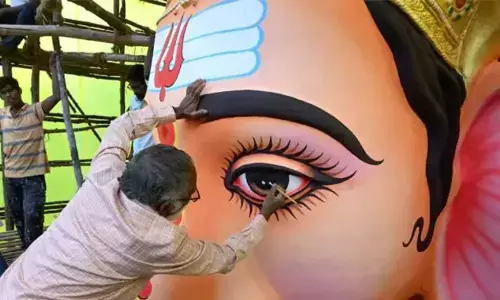 చివరి అంకం పూర్తి.. అద్భుతంగా ఖైరతాబాద్ గణేషుడి కళ్లు!