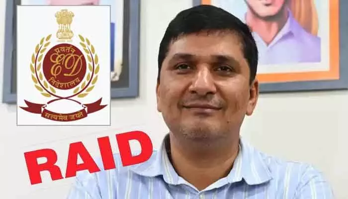 దడ పుట్టిస్తున్న ఈడీ.. ఆప్ నేత ఇంట్లో కొనసాగుతోన్న రెయిడ్స్ దడ పుట్టిస్తున్న ఈడీ.. ఆప్ నేత ఇంట్లో కొనసాగుతోన్న రెయిడ్స్