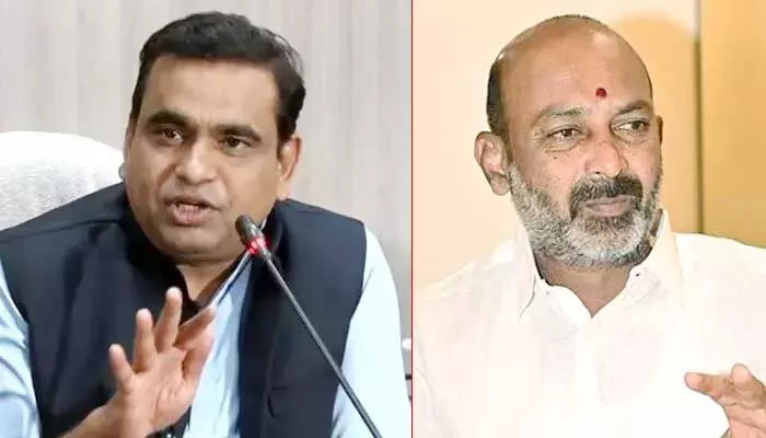 Congress MP: బండి సంజయ్ ఇప్పుడు కార్పొరేటర్ కాదు.. ఆ విషయం గుర్తుందా? లేదా? Congress MP: బండి సంజయ్ ఇప్పుడు కార్పొరేటర్ కాదు.. ఆ విషయం గుర్తుందా? లేదా?