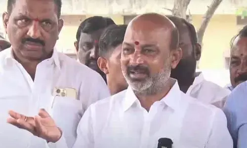 కాంగ్రెస్ మళ్లీ పవర్‌లోకి వస్తే రాజకీయ సన్యాసం చేస్తా.. బండి సంజయ్ సెన్సేషనల్ కామెంట్స్