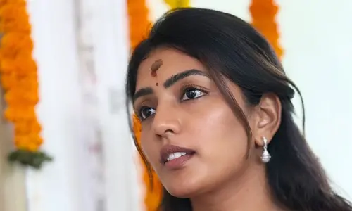 Eesha Rebba : శారీలో కనువిందు చేసిన ఈషా రెబ్బా