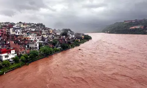 Cloud Burst: ఆరుగురు దుర్మరణం.. వైష్ణోదేవియాత్ర నిలిపివేత