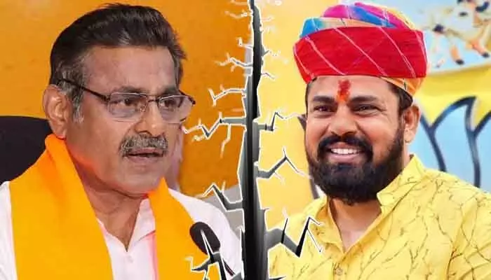 బీజేపీ ఆఫీస్కు ఫుట్బాల్ తీసుకెళ్లింది వాస్తవమే.. ఎంపీ కొండా కీలక వ్యాఖ్యలు బీజేపీ ఆఫీస్కు ఫుట్బాల్ తీసుకెళ్లింది వాస్తవమే.. ఎంపీ కొండా కీలక వ్యాఖ్యలు