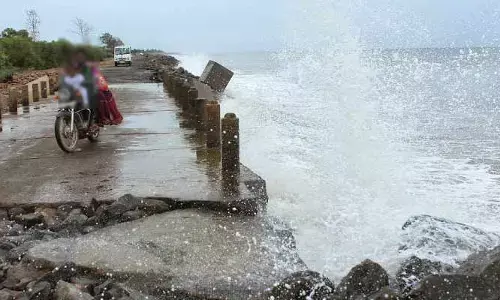 Ap: ఉప్పాడ తీర ప్రాంతం అల్లకల్లోలం