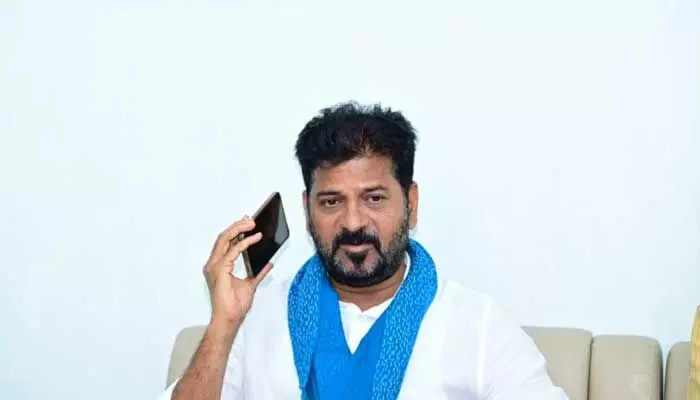 భారీ వర్షాలకు స్తంభించిన మెతుకు సీమ.. రెడ్ జోన్లో 5మండలాలు.. అధికారులకు సీఎం కీలక ఆదేశాలు!? భారీ వర్షాలకు స్తంభించిన మెతుకు సీమ.. రెడ్ జోన్లో 5మండలాలు.. అధికారులకు సీఎం కీలక ఆదేశాలు!?