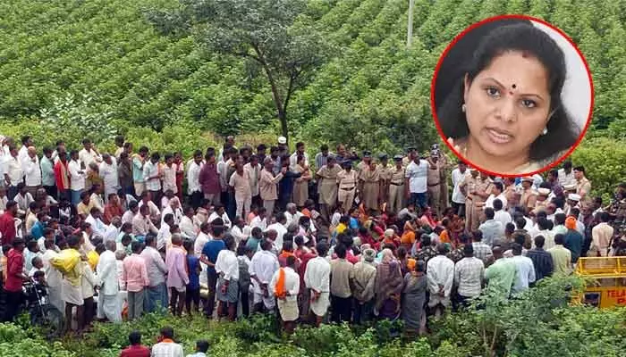 అర్ధరాత్రి గ్రామంపైకి పోలీసులను పంపిస్తారా? ఎందుకింత పగ సీఎం గారు? ఎమ్మెల్సీ కవిత అర్ధరాత్రి గ్రామంపైకి పోలీసులను పంపిస్తారా? ఎందుకింత పగ సీఎం గారు? ఎమ్మెల్సీ కవిత