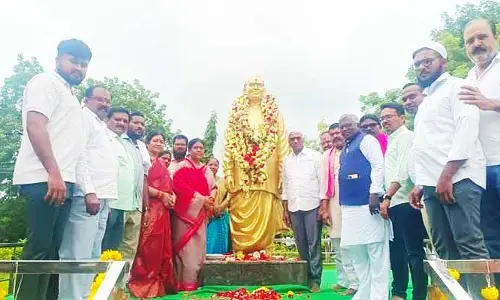 గిరిజన యువత కోట్నాక భీంరావ్‌ను ఆదర్శంగా తీసుకొవాలి: ఆర్ఎస్ ప్రవీణ్ కుమార్.