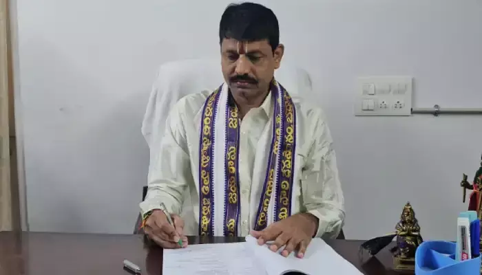 రామాలయం ఈ ఓ గా బాధ్యతలు చేపట్టిన దామోదర్ రావు