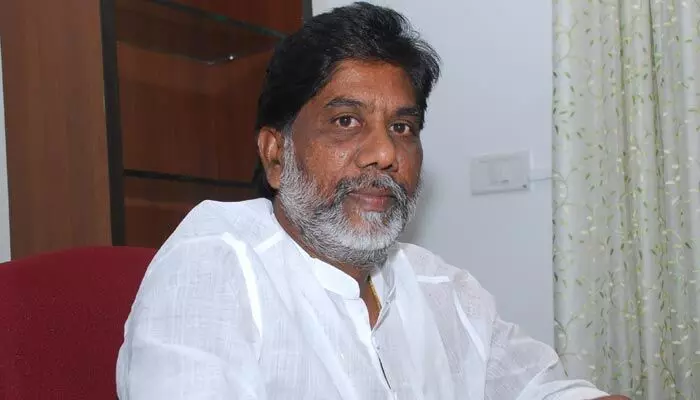 అప్పులపై BRS అసత్య ప్రచారం చేస్తోంది.. డిప్యూటీ సీఎం భట్టి చిట్చాట్ అప్పులపై BRS అసత్య ప్రచారం చేస్తోంది.. డిప్యూటీ సీఎం భట్టి చిట్చాట్