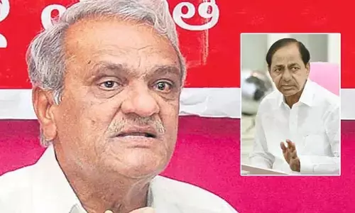 అసెంబ్లీకి రాని KCR రాజీనామా చేయాలి.. CPI నారాయణ ఘాటు వ్యాఖ్యలు