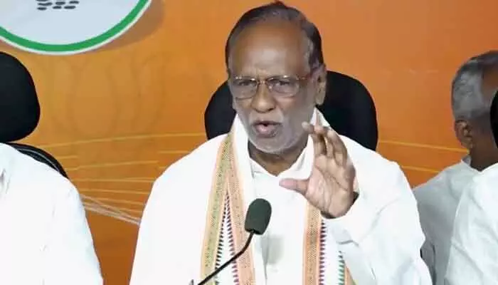 దేశంలోనే అతిపెద్ద కుంభకోణం ‘కాళేశ్వరం’.. ఎంపీ లక్ష్మణ్ కీలక వ్యాఖ్యలు దేశంలోనే అతిపెద్ద కుంభకోణం ‘కాళేశ్వరం’.. ఎంపీ లక్ష్మణ్ కీలక వ్యాఖ్యలు