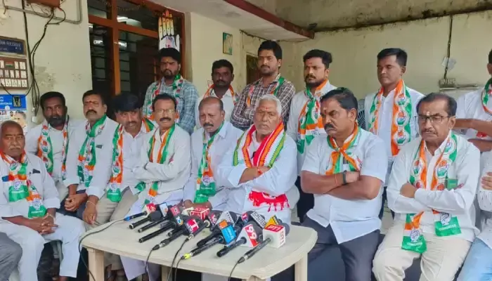 బీజేపీ, బీఆర్ఎస్ లది రెండు నాలుకల ధోరణి బీజేపీ, బీఆర్ఎస్ లది రెండు నాలుకల ధోరణి