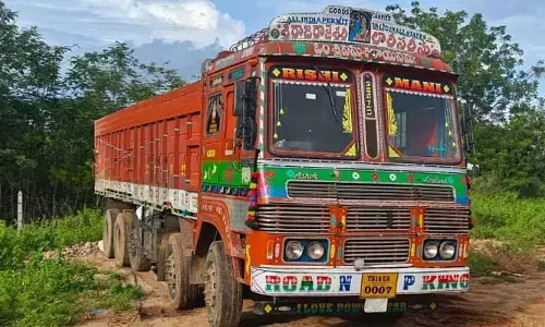 అక్రమంగా ఇసుక తరలిస్తున్న ఏడుగురిపై కేసులు నమోదు..