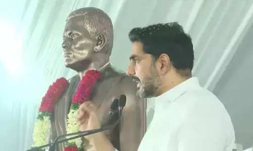 దారి చూపిన దీపం పొట్టి శ్రీరాములు.. మంత్రి నారా లోకేశ్​