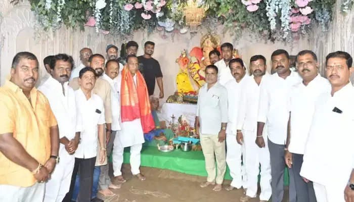 కొడుకు, కూతురు కన్నా..కేసీఆర్ కు ప్రజలే ముఖ్యం