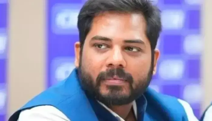 సూపర్ఫాస్ట్ ఎక్స్ప్రెస్ రైళ్లు రామగుండంలో ఆగుతాయి -పెద్దపల్లి ఎంపీ సూపర్ఫాస్ట్ ఎక్స్ప్రెస్ రైళ్లు రామగుండంలో ఆగుతాయి -పెద్దపల్లి ఎంపీ