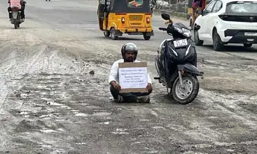 రోడ్లు సరిగా లేవు..నాకు ఫైన్ కట్టండి
