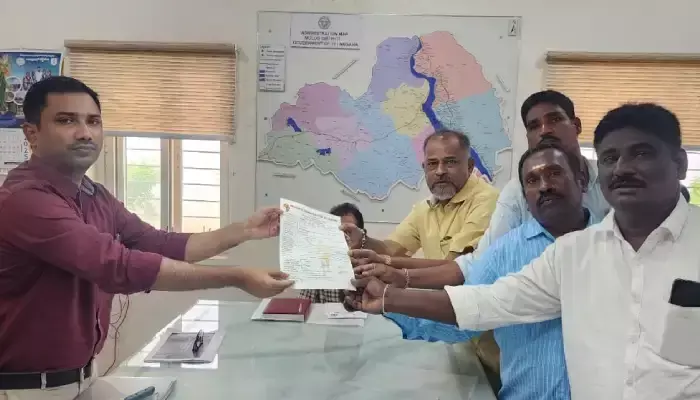 చాకలి ఐలమ్మ కార్యక్రమాలను అధికారికంగా నిర్వహించాలి
