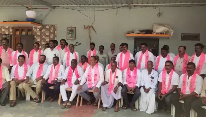 భారీ వర్షాలతో నష్టపోయిన రైతులకు పరిహారం ఇవ్వండి