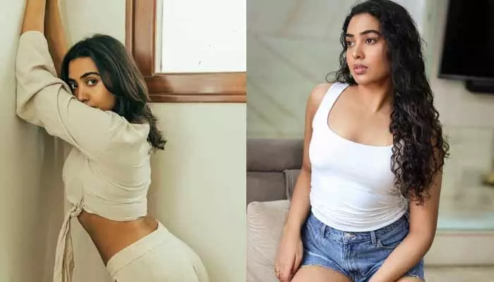 ఉత్తేజకరమైన అధ్యాయం ప్రారంభమవుతుందంటూ శివాత్మిక పోస్ట్.. కంగ్రాట్స్ చెబుతున్న నెటిజన్లు ఉత్తేజకరమైన అధ్యాయం ప్రారంభమవుతుందంటూ శివాత్మిక పోస్ట్.. కంగ్రాట్స్ చెబుతున్న నెటిజన్లు