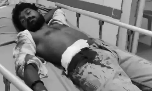 గణేష్ నిమజ్జన శోభాయాత్రలో కత్తిపోట్ల కలకలం