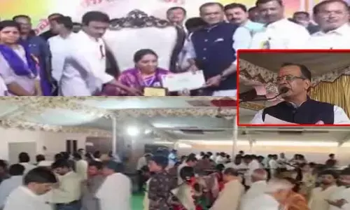 ఇదేనా నాకిచ్చే గౌరవం? .. టీచర్లపై మంత్రి కోమటిరెడ్డి అసహనం