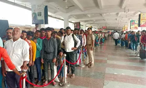 ఫెస్టివల్ రష్.. సికింద్రాబాద్ రైల్వే స్టేషన్లో భారీగా రద్దీ