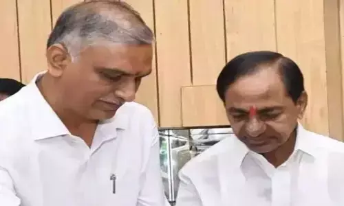 కేసీఆర్‌తో మాజీ మంత్రి హరీష్‌ రావు సమావేశం.. కవిత ఆరోపణల నేపథ్యంలో భేటీకి ప్రాధాన్యం