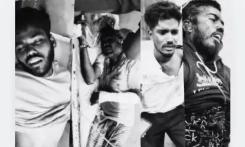 నిమజ్జనంలో అపశృతి..ట్రాలీని ఢీకొట్టిన‌ లారీ