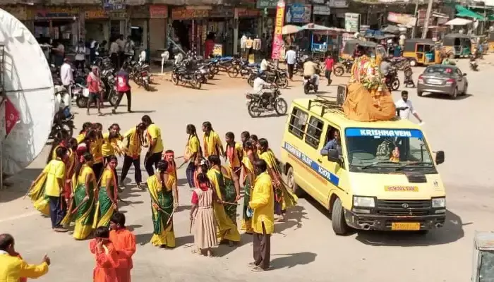వశిష్ట పాఠశాల గణపతి నిమజ్జన యాత్ర