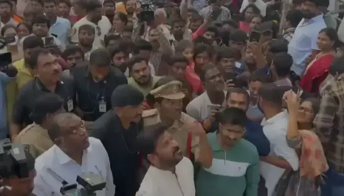 సాధారణ వ్యక్తిలా జనాల మధ్య‌లోకి వచ్చిన సీఎం రేవంత్‌..