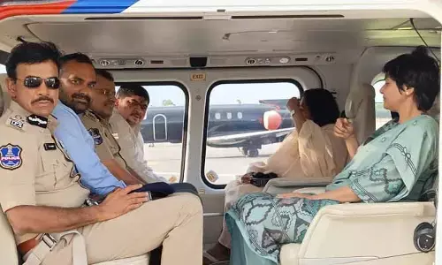 తెలుగుతల్లి ఫ్లై ఓవర్ వద్దకు బాలాపూర్ గణేష్ శోభాయాత్ర.. మంత్రి పొన్నం ఏరియల్ సర్వే