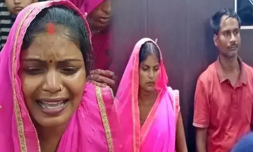 Viral News: అక్షయ్ కుమార్‌లా కనిపించే ప్రియుడి కోసం.. భర్తను బలి చేసిన భార్య అరెస్ట్