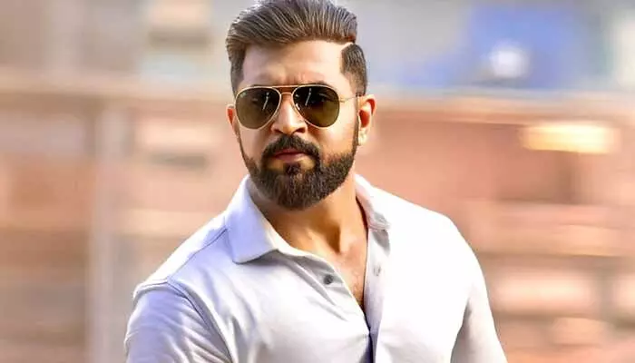 ‘ఇడ్లీ కడై’ సినిమాలో అలాంటి పాత్రలో నటించడం చాలా ఎక్జైటింగ్గా ఉంది: అరుణ్ విజయ్ ‘ఇడ్లీ కడై’ సినిమాలో అలాంటి పాత్రలో నటించడం చాలా ఎక్జైటింగ్గా ఉంది: అరుణ్ విజయ్