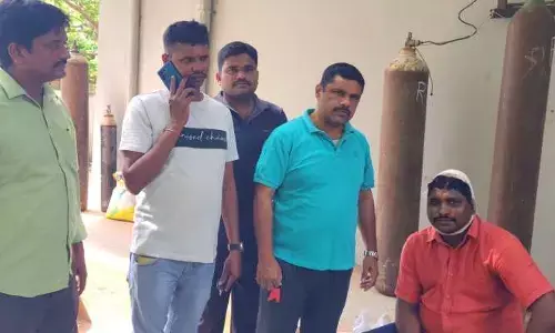 డ్యూటీలో ఉన్న కానిస్టేబుల్ పై దాడి అమానుషం