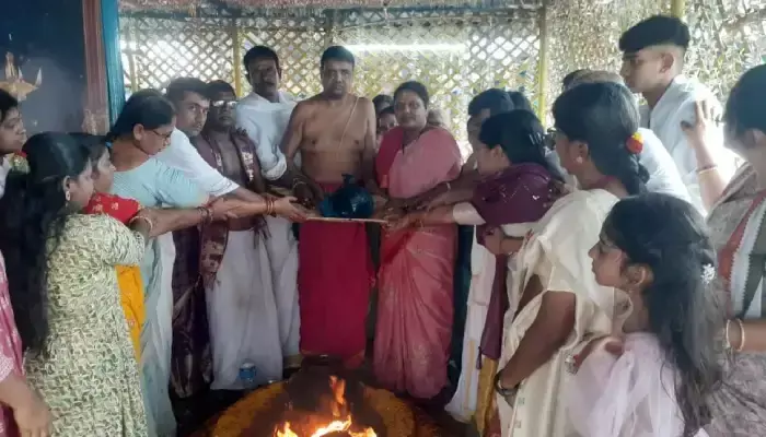 భక్తుల కొంగు బంగారంగా పెద్దమ్మ తల్లి