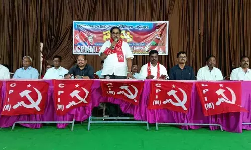 బీజేపీ విధానాలతో ప్రమాదంలో ప్రజాస్వామ్యం