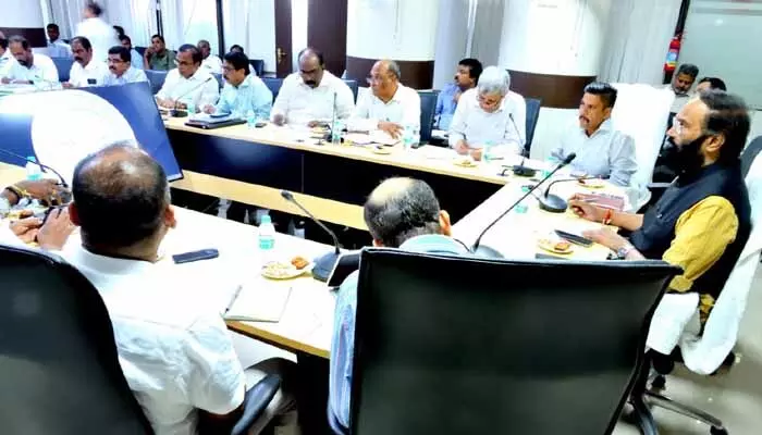 ప్రాణహిత-చేవెళ్ల పునరుద్ధరణకు కట్టుబడి ఉన్నాం.. మంత్రి ఉత్తమ్ కుమార్ రెడ్డి ప్రాణహిత-చేవెళ్ల పునరుద్ధరణకు కట్టుబడి ఉన్నాం.. మంత్రి ఉత్తమ్ కుమార్ రెడ్డి
