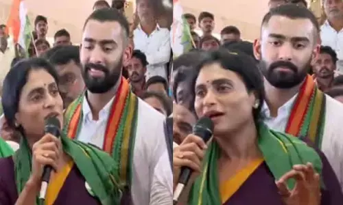 ఏపీ పాలిటిక్స్‌లో హాట్ టాపిక్‌గా వైఎస్ రాజారెడ్డి పొలిటికల్ ఎంట్రీ.. క్లారిటీ ఇచ్చిన షర్మిల