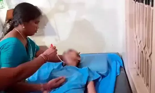 తహసీల్దార్ ఆఫీసులో లేడీ ఆఫీసర్ ఆత్మహత్యాయత్నం.. వారి వేధింపులే కారణమా..?