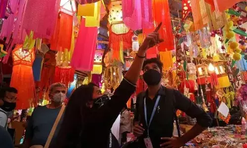 Festival Season: ఈ పండుగ సీజన్‌కు రూ. 2.19 లక్షలు ఖర్చు చేయనున్న అర్బన్ ఇండియా
