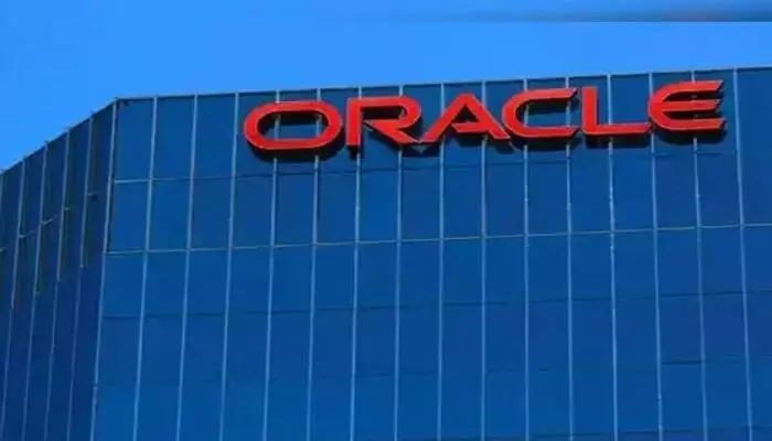 Oracle: ఏఐ కోసం భారత్లో 100 మంది ఉద్యోగులను తొలగించిన ఒరాకిల్ Oracle: ఏఐ కోసం భారత్లో 100 మంది ఉద్యోగులను తొలగించిన ఒరాకిల్